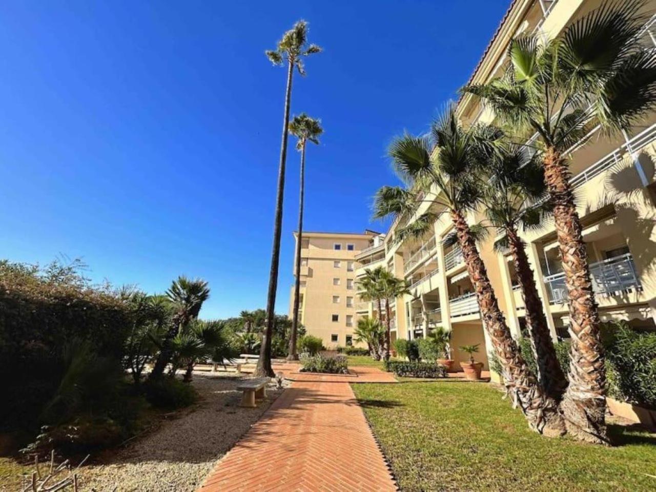 Il Gioiello : 2 Pers, Clim, Piscine, Parking Апартаменты *